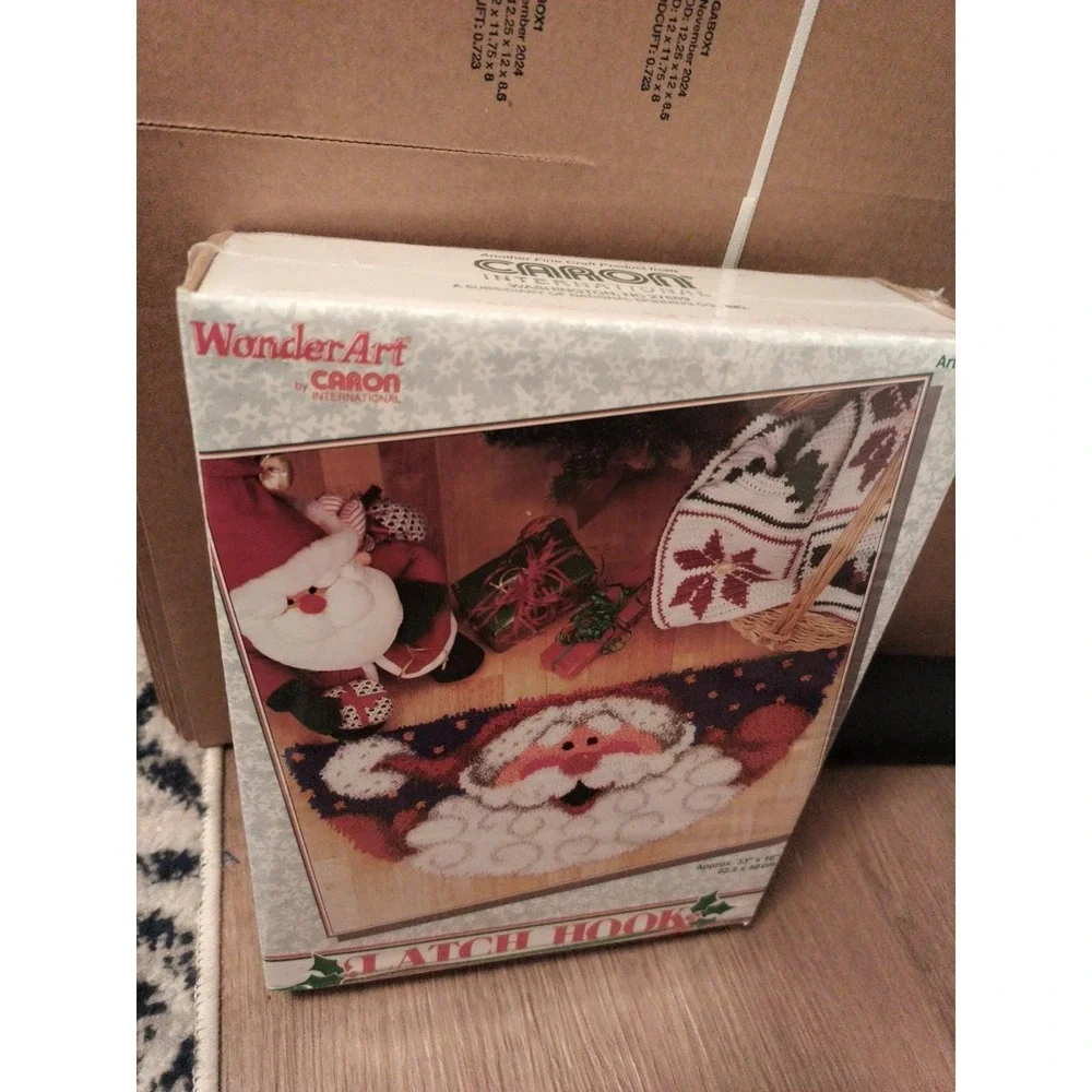 Wonder Art Caron Latch Hook Kit #4659 Kris Kringle Inside Mat 33